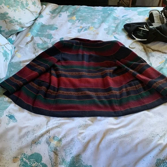 Fall blazer: wool blend, fully lined, size medium - Picture 7 of 7